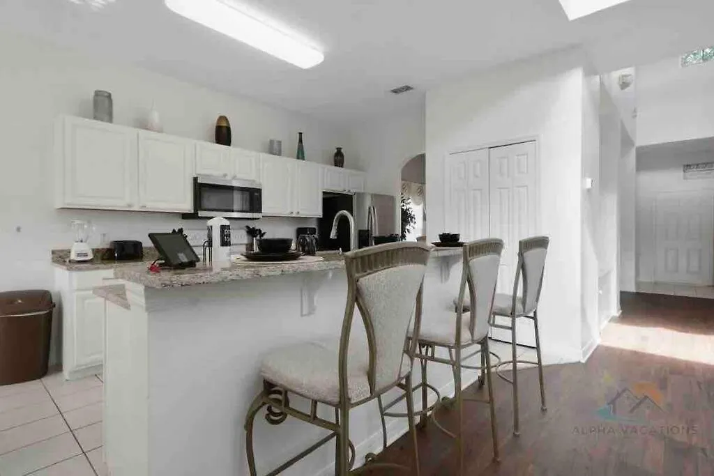 Highgate Oasis Villa Davenport